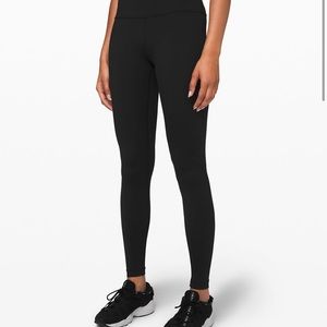 black and white wunder under